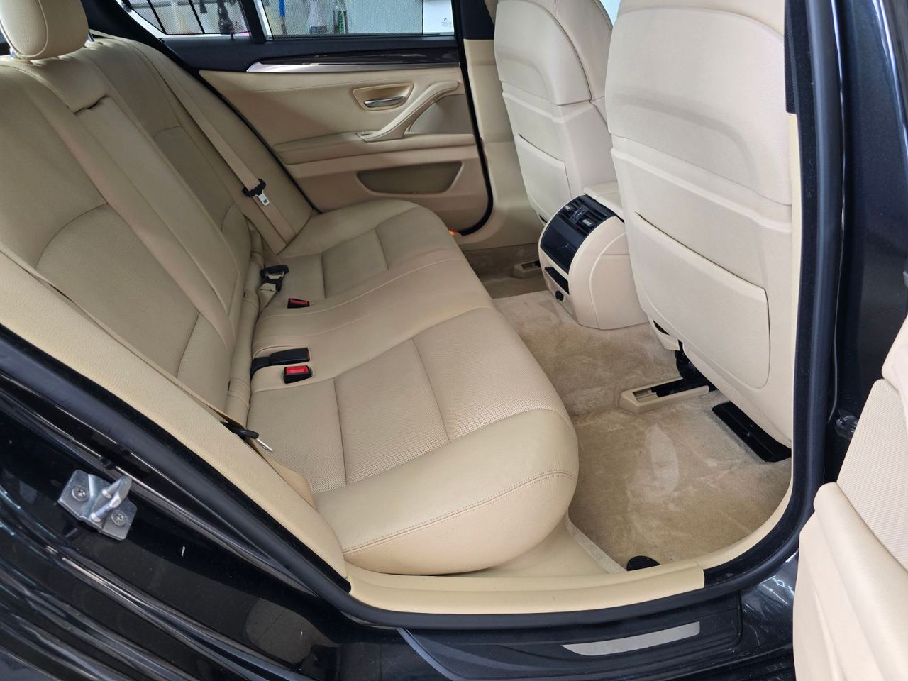 Zunanja slika - BMW Serija 5 - 530d AUT. - 8