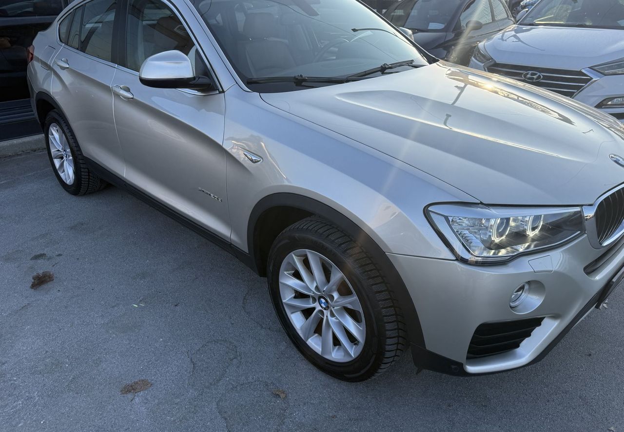 Zunanja slika - BMW X4 - serija :  xDrive20d LED Usnje ALU 18 Kljuka Navi BT - 2