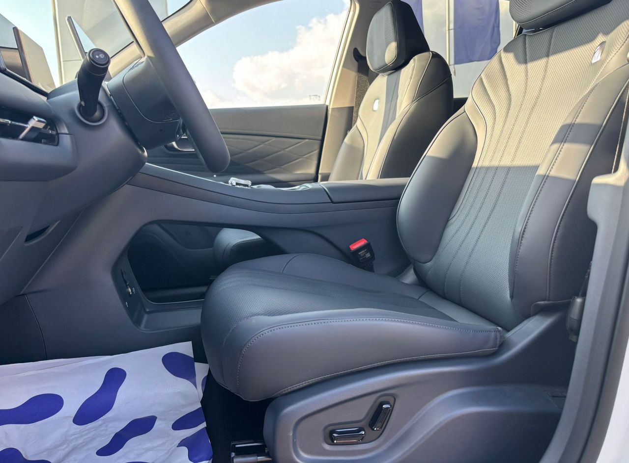 Zunanja slika - Geely StarRay - EM-i 1.5 PHEV 7DCT MAX OPREMA - 6