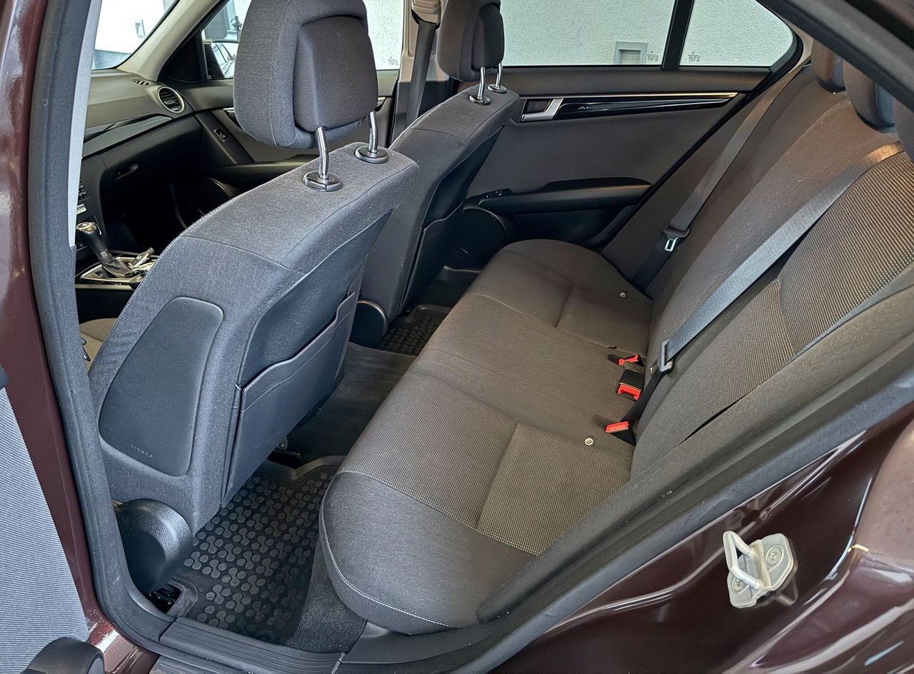 Zunanja slika - Mercedes-Benz C-Razred - C 220 CDI|SLO|XENON|NAVI|2X PDC|NOVE GUME - 11