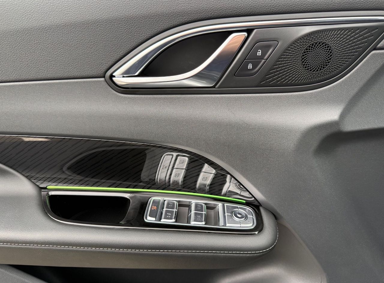 Zunanja slika - Hongqi HS3 - 1.5T TOP OPREMA + AKCIJSKA CENA + TESTNO VOZILO - 16