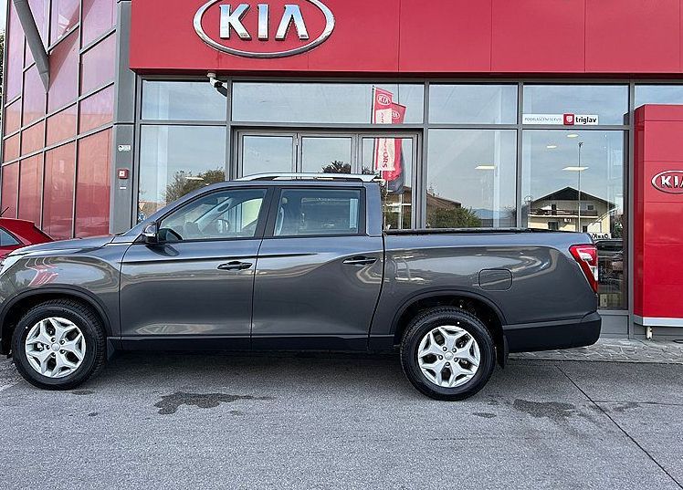 Zunanja slika - SsangYong Musso - Grand 2.2 XDi Ultimate 4WD AT - 3