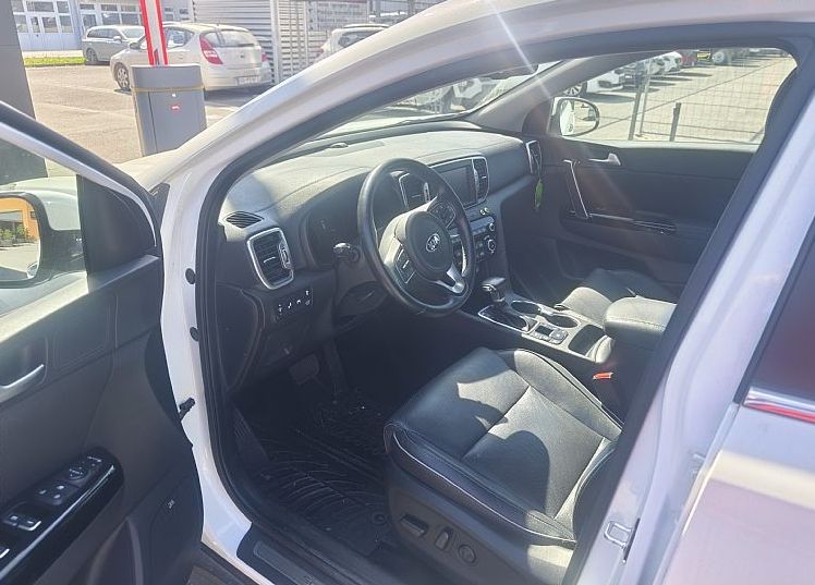 Zunanja slika - KIA Sportage - 4WD 2.0 CRDI GT-Line Avt. - 9