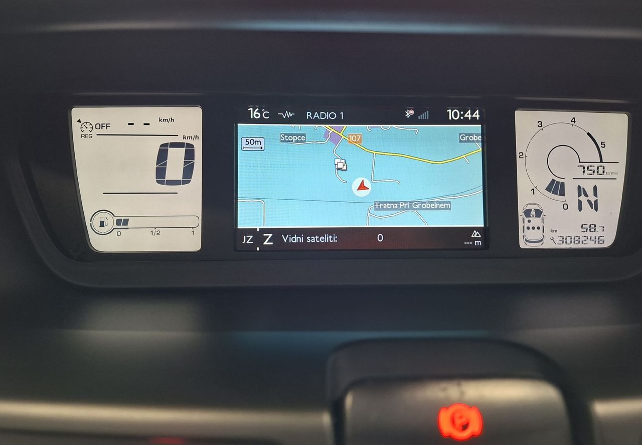 Zunanja slika - Citroën C4 Grand Picasso - Exclusive HDi 110 7 sedežev-LED-NAVI-PDC- - 11