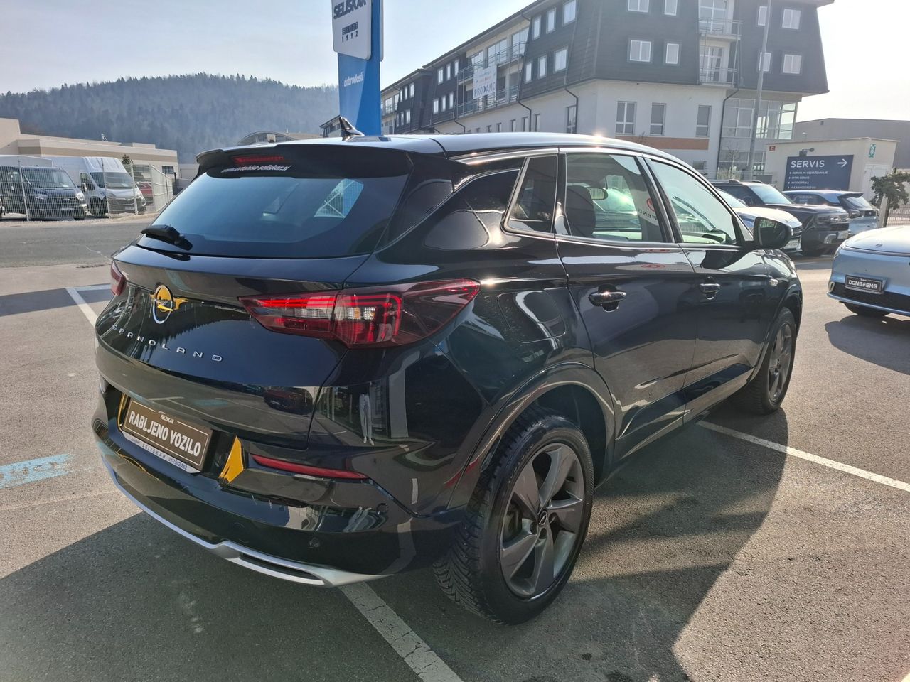 Zunanja slika - Opel Grandland X - 1.2 TURBO 96KW - 13