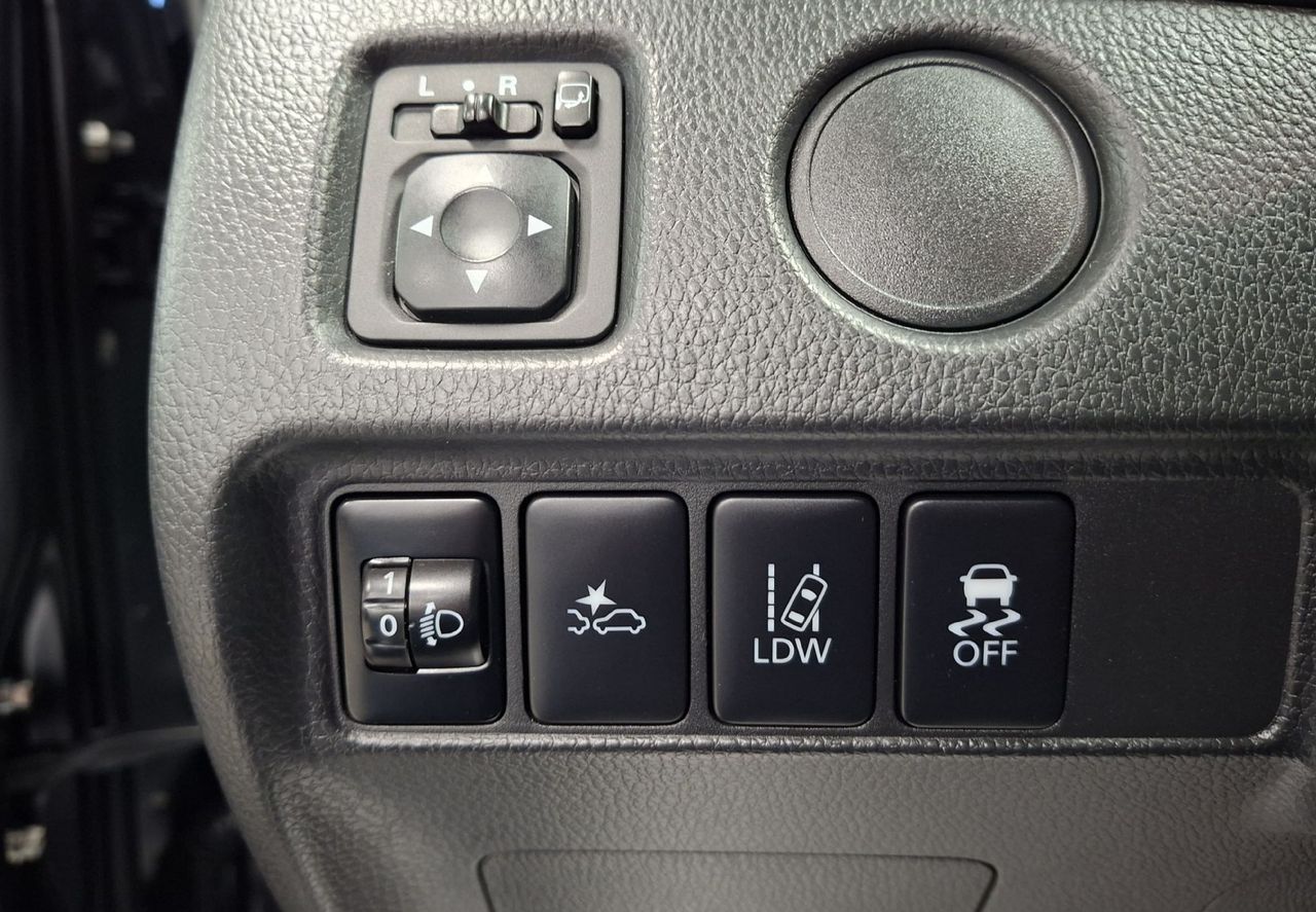 Zunanja slika - Mitsubishi L 200 - 2.3 4X4-1.LASTNIK-SLO-LED-NAVI-KAMERA-ODLIČEN- - 16