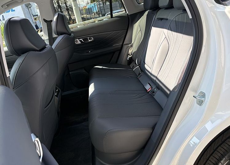 Zunanja slika - Geely StarRay EM-i - 1.5 PHEV MAX - 8