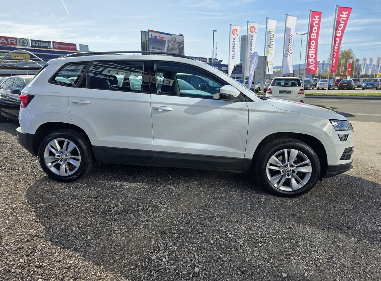 Zunanja slika - Škoda Karoq - 1.6 TDI Style.FULL LED.NAVI.HITRI KREDIT - 2