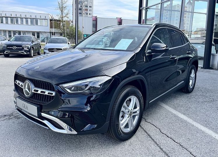 Zunanja slika - Mercedes-Benz GLA-Razred - 180 Progressive ...na zalogi... - 3
