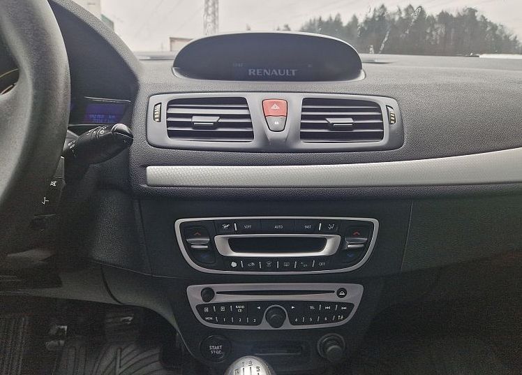 Zunanja slika - Renault Mégane - Megane Sw 1.9 dCi 130 eco2 Dynamiqu-Panorama.... - 8