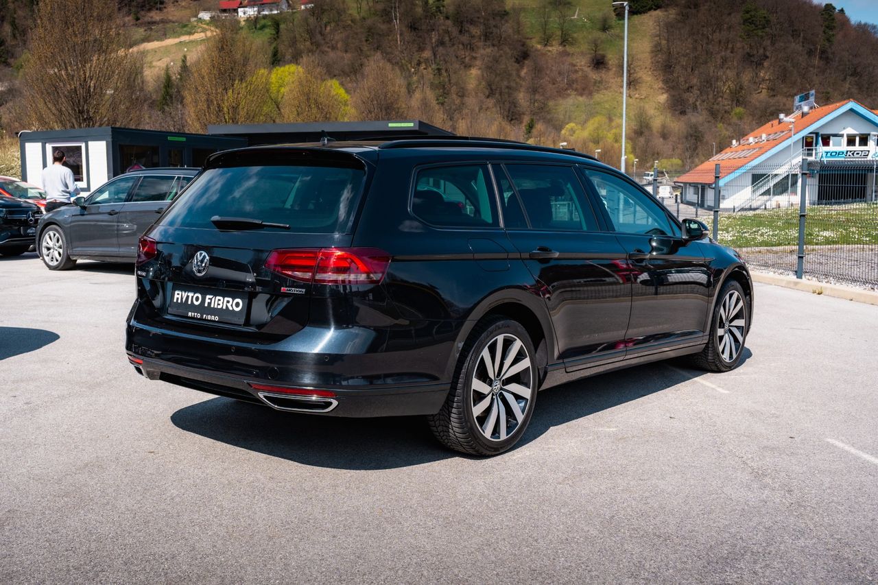 Zunanja slika - VW Passat - Variant 2,0 TDI BMT Connect DSG - 4