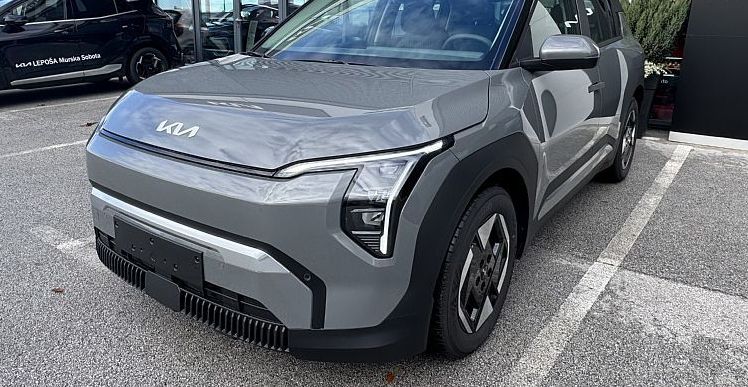 Zunanja slika - KIA EV3 - KIA  STAR  58.3 kWh  - 204 KM - 7