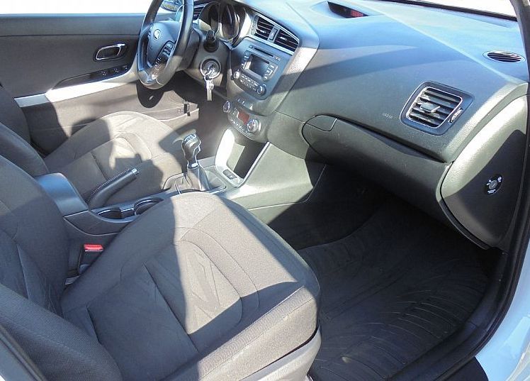 Zunanja slika - KIA Ceed - SW Benc. 1.6 GDi LX Champion - 11