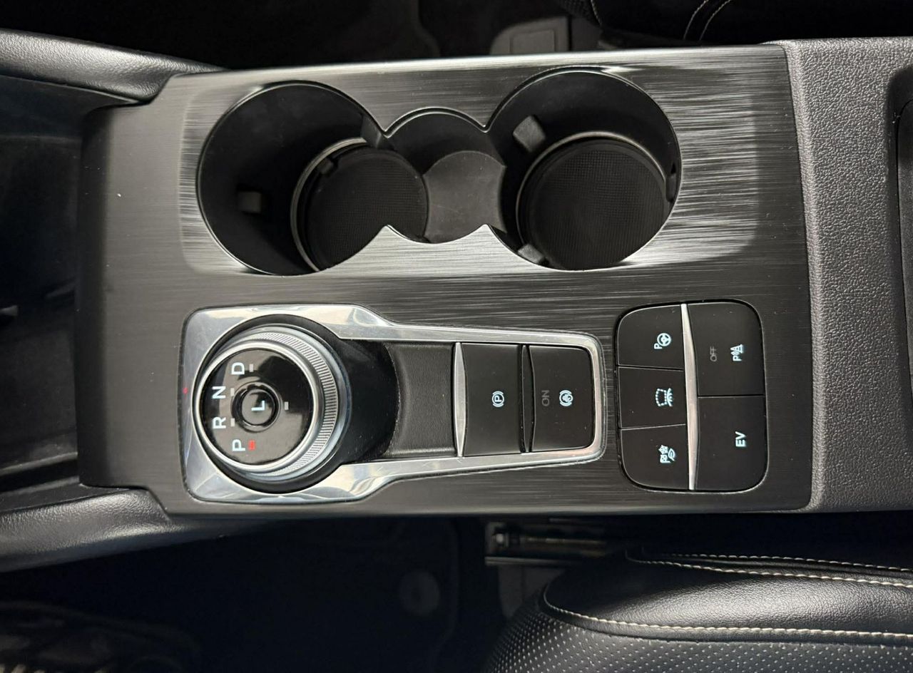 Zunanja slika - Ford Kuga - 2.5 Vignale.NEMŠKI+4ALU.KAMERA.PANORAMA.KLUKA.LED - 18