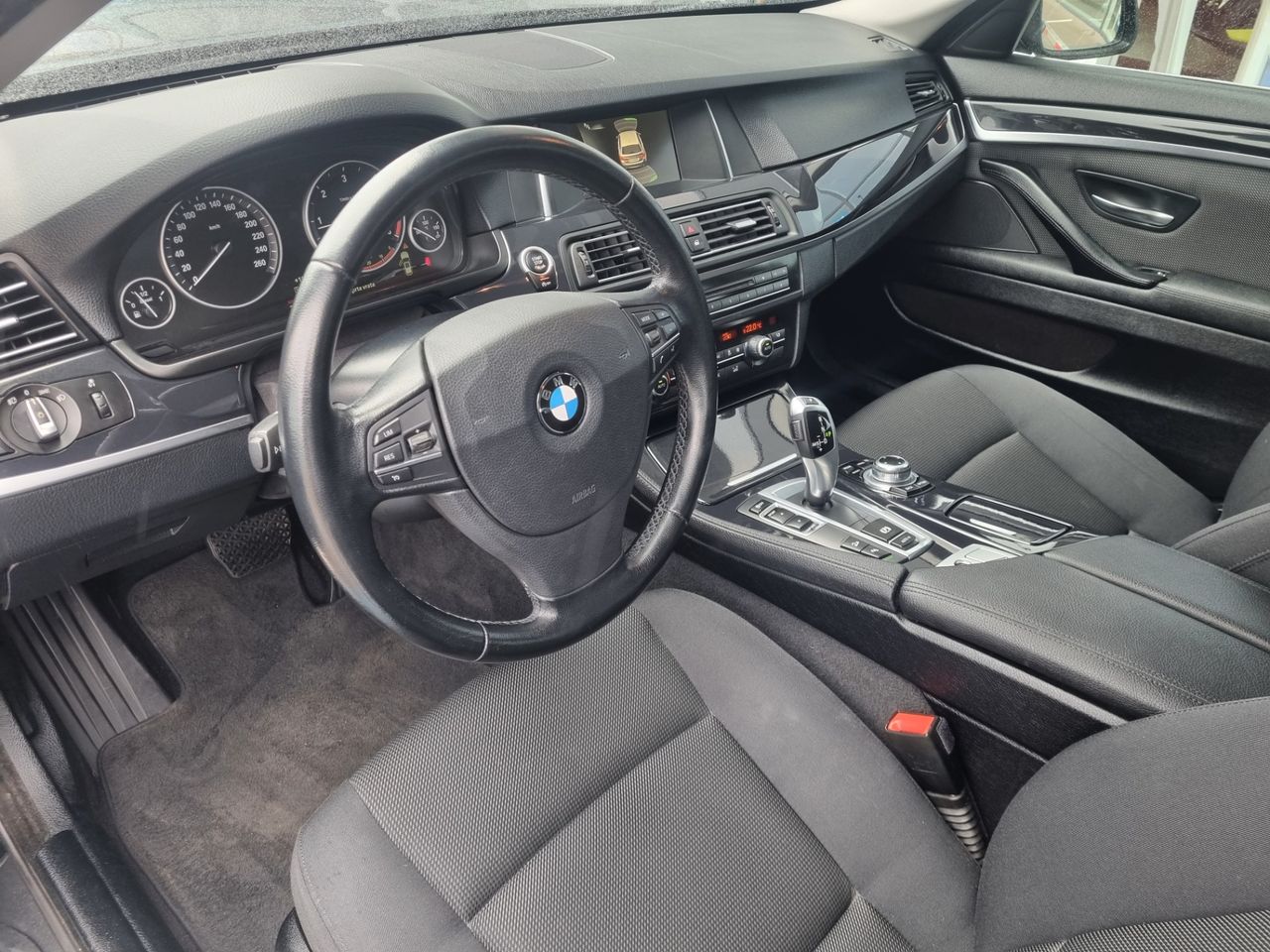 Zunanja slika - BMW serija 5 Touring - Serija 5 520d xDrive AVTOMATIK-NAVIGACIJA-PDC-ISOFIX - 14