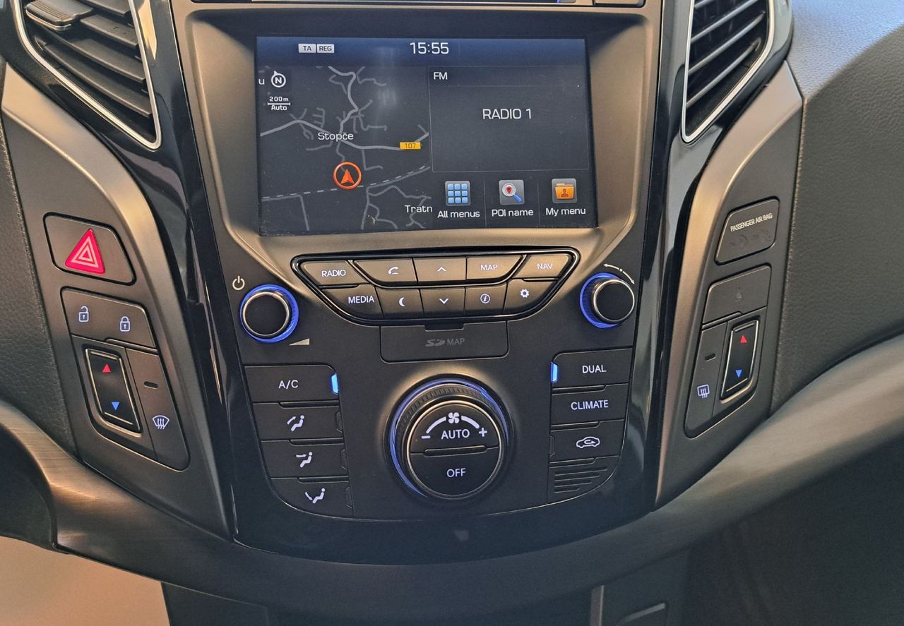Zunanja slika - Hyundai i40 - 1.7 CRDI 85KW PREMIUM - LED NAVI HITRI KREDIT - - 9