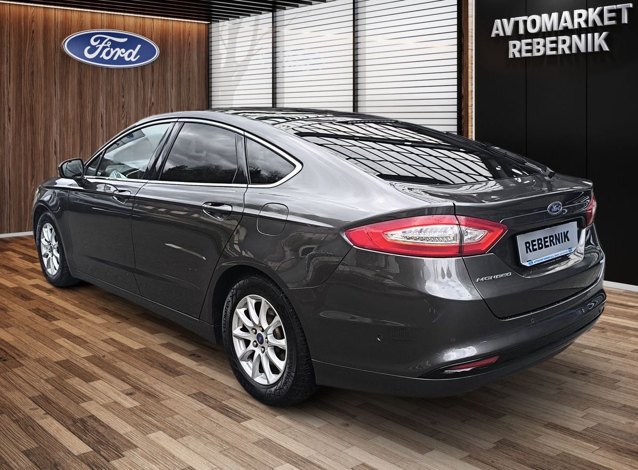 Zunanja slika - Ford Mondeo - 2.0 TDCi 150PS Titanium SLO-1.LAST.-LED-PANORAMA - 3