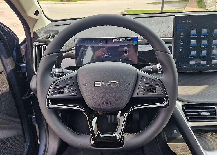 Zunanja slika - BYD Sealion 5 - DM-i COMFORT PHEV - skupni doseg 992 km - 10