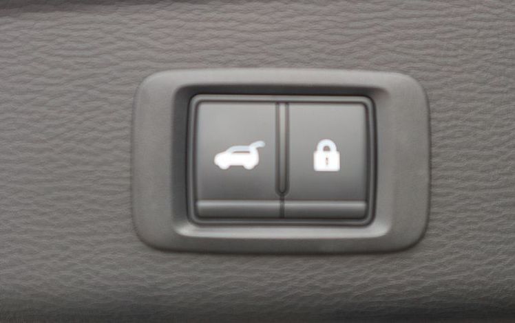 Zunanja slika - Mitsubishi Outlander - 2.4 PHEV Intense Auto 4WD - 12