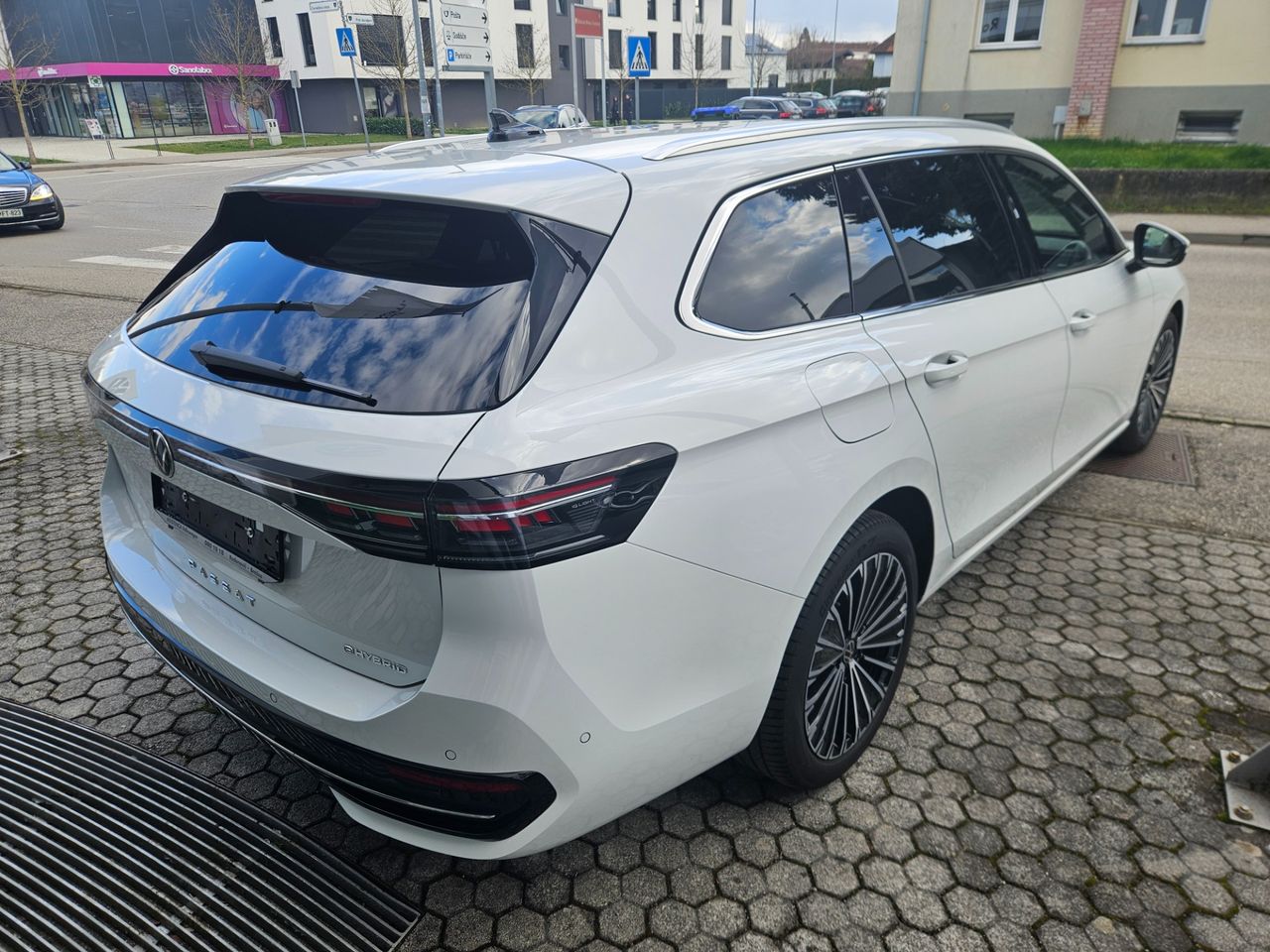 Zunanja slika - VW Passat - Variant 1.5 TSI eHybrid Elegance DSG - 3