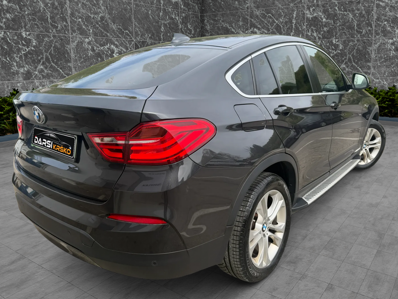 Zunanja slika - BMW serija X4 - X4 xDrive 20i Avt. 75.000km BI-XENON HUD PRIKLOP ALU - 2