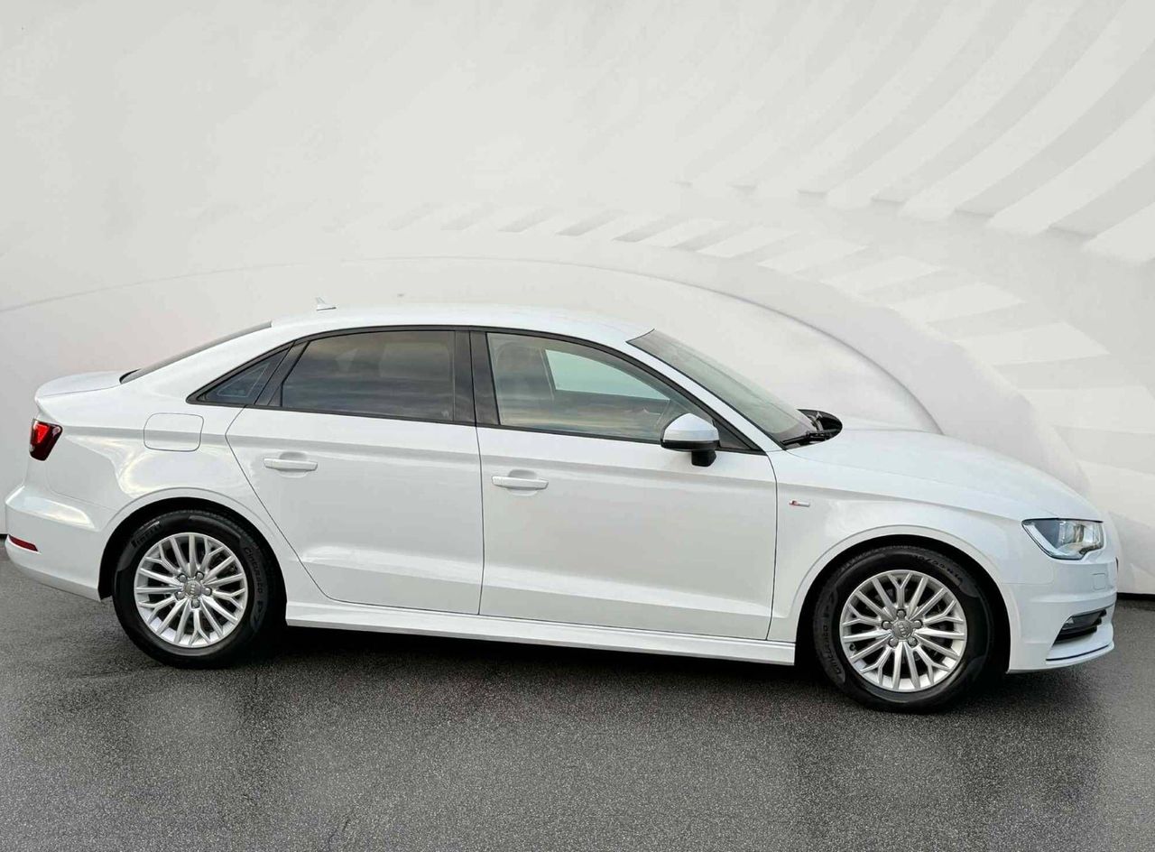Zunanja slika - Audi A3 - 1.6 TDI-LIMO-NAVI-LIZ1NG ZA TUJCE-PDC-TEMPOMAT- - 3