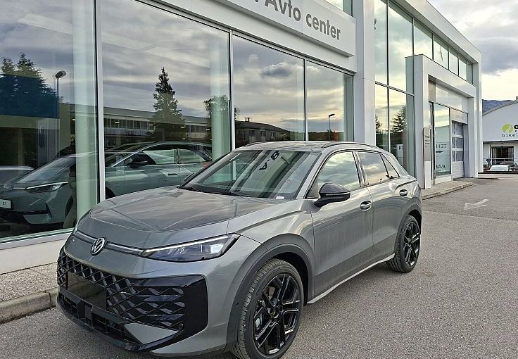 Zunanja slika - VW T-Roc - 1.5 eTSI R-line DSG 110  150 - 1