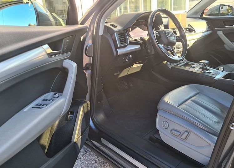 Zunanja slika - Audi Q5 - 40 TDI quattro S tronic Sport 140kW - 7