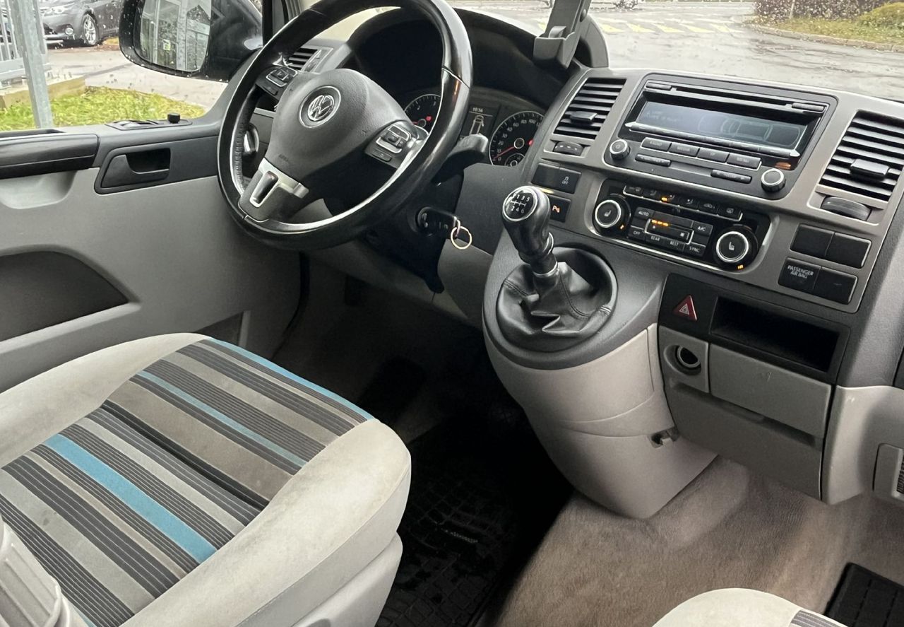 Zunanja slika - VW California - 1 LASTNIK-GRETJE SEDEŽEV-KLIMA - 17