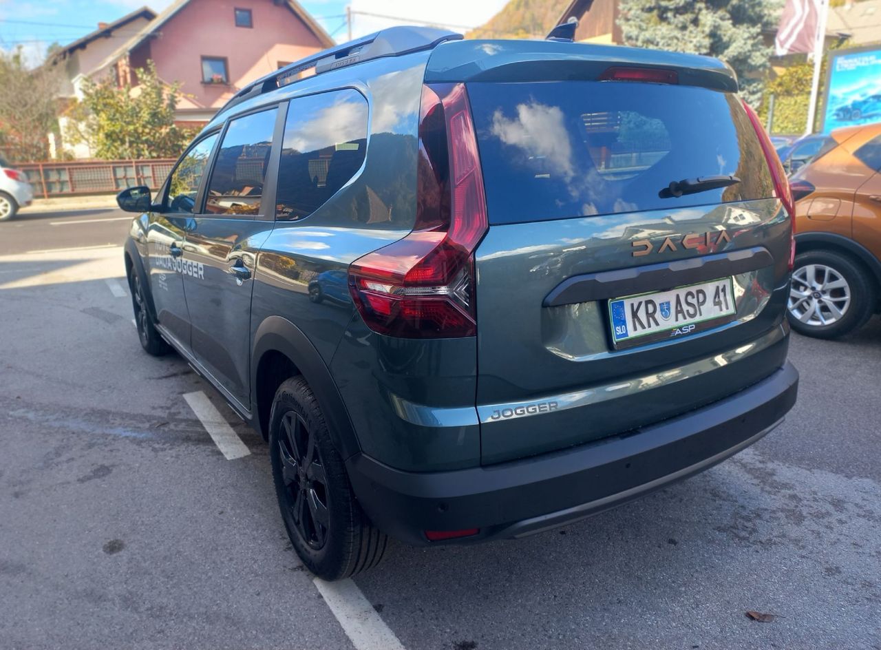 Zunanja slika - Dacia Jogger - 1.0 TCe 110 Extreme - 3