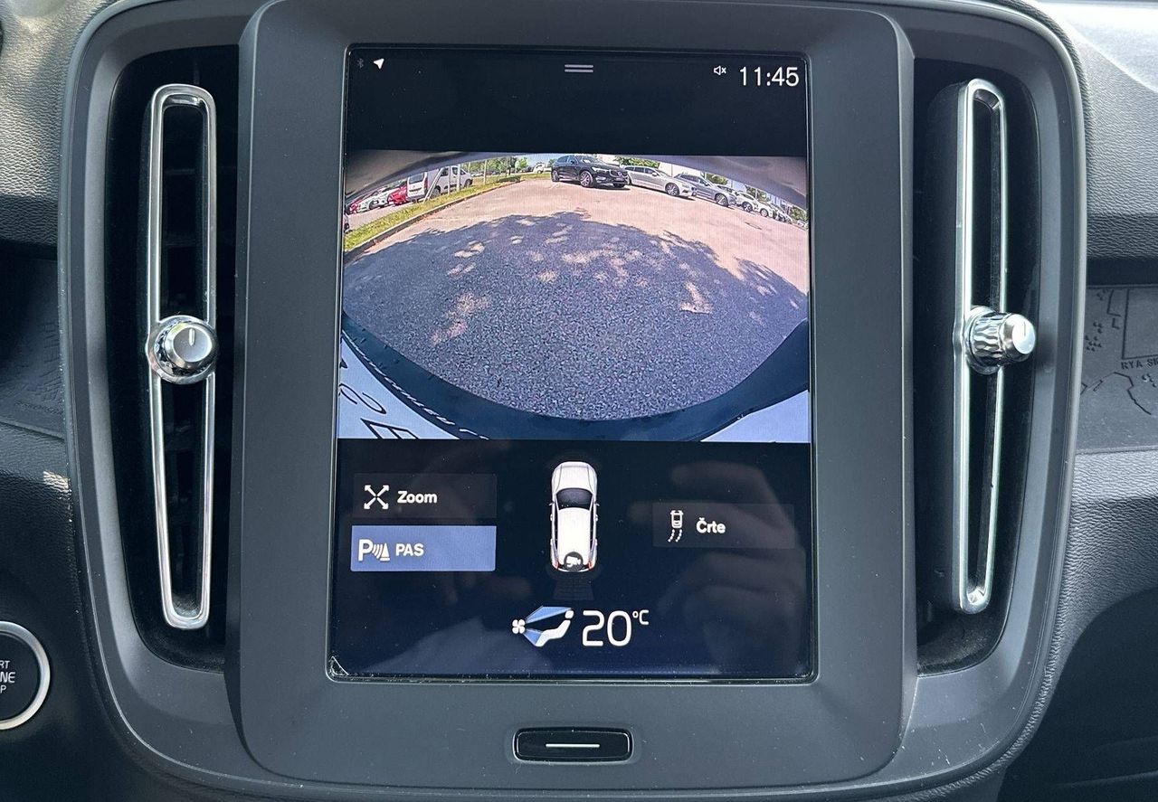 Zunanja slika - Volvo XC40 - D3 Momentum Avt - 17