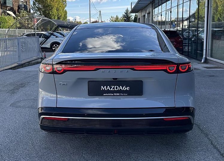 Zunanja slika - Mazda Mazda6e - 80 kWh TAKUMI - 5