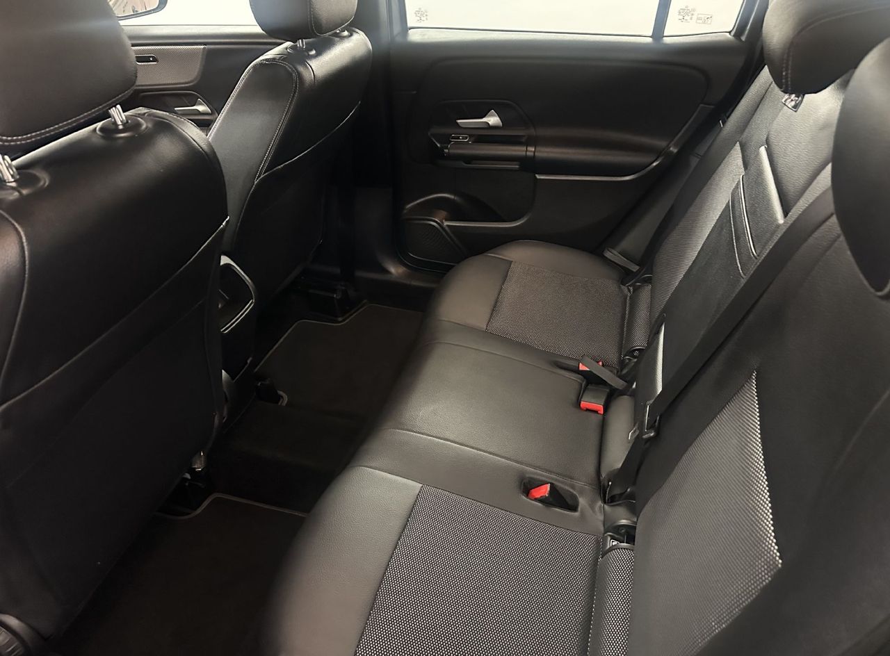 Zunanja slika - Mercedes-Benz GLB-Razred - GLB 200 d.KAMERA.USNJE.ACC.LED.NAVI.SAMO 137.000KM - 7