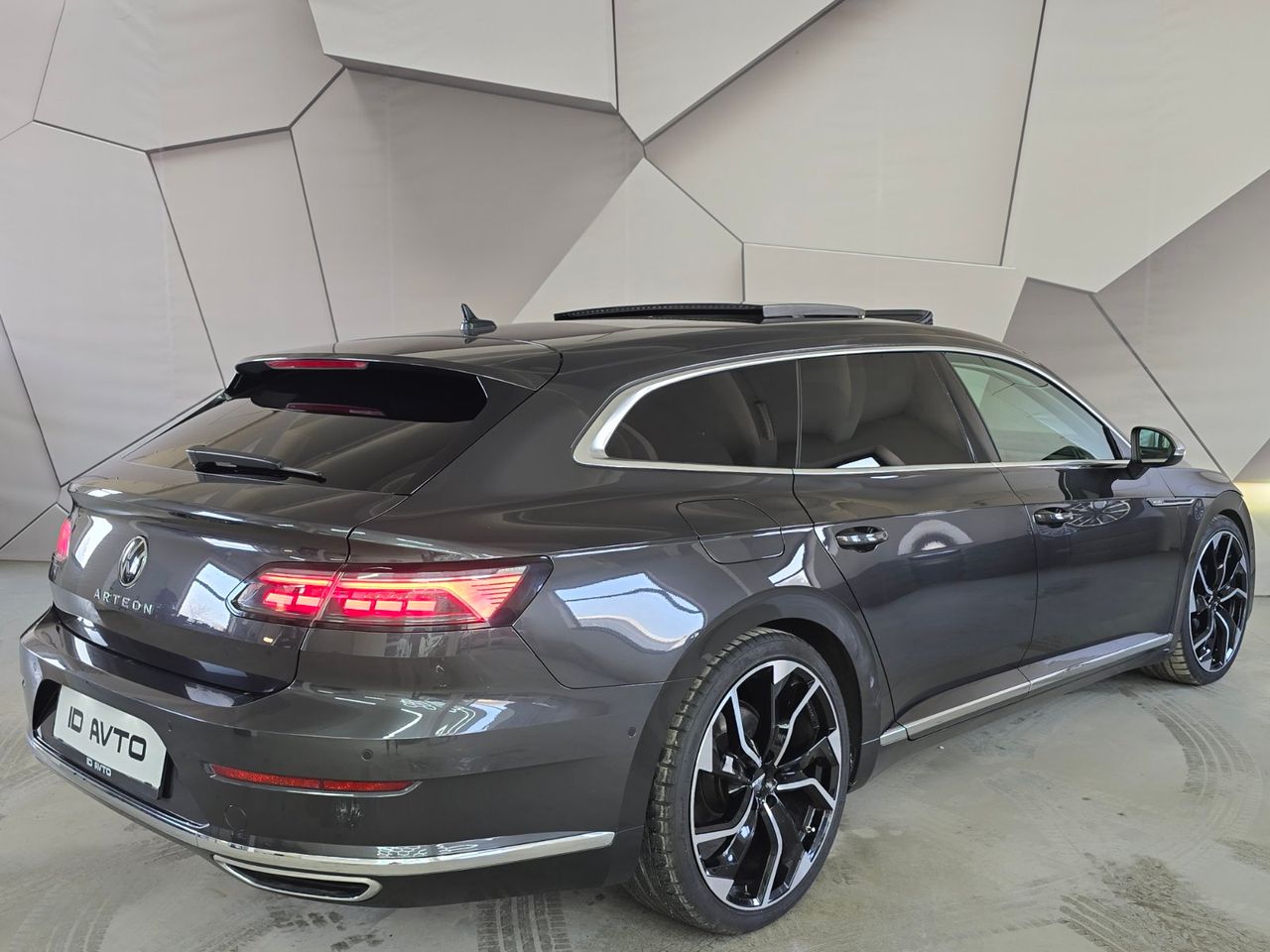 Zunanja slika - VW Arteon - 2,0 TDI BMT R-Line DSG - 3