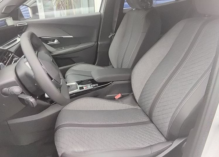 Zunanja slika - Peugeot 2008 - ALLURE PureTech 100 - 6