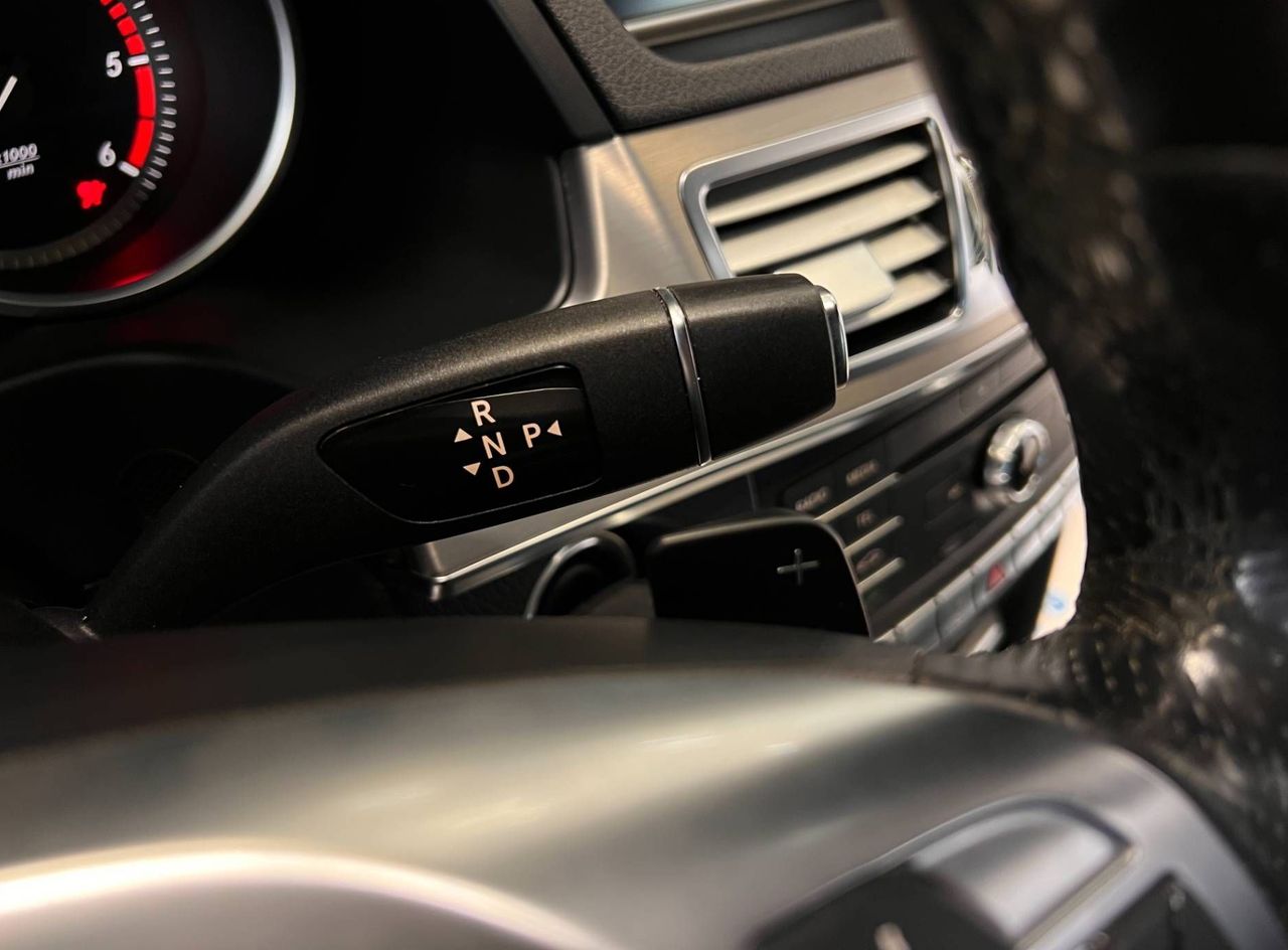 Zunanja slika - Mercedes-Benz E-Razred - E 220 BlueTEC-170KM-AMG-ZRAK-FULL-LED-NAVI-PRIKL.. - 14