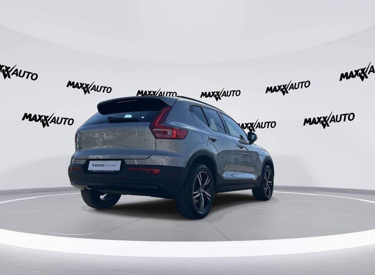 Zunanja slika - Volvo XC40 - B3P Plus Dark Avt. - 5