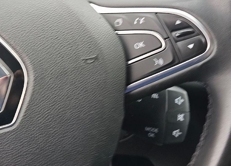 Zunanja slika - Renault Scénic - Grand Scenic 1.7 Blue dCi 120ks °1-LASTNIK° ° °NAVI° °KLJUKA° - 11