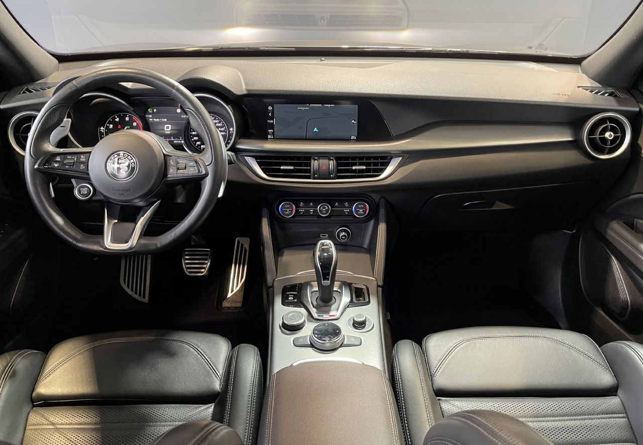 Zunanja slika - Alfa Romeo Stelvio - VELOCE-PANORAMA-KEYLESS-NAVI-USNJE-MEMORY-LED-ACC - 10