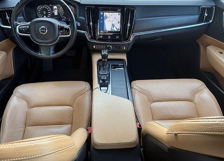 Zunanja slika - Volvo V90 Cross Country - D4 AWD AUT Edition Pro NAVI KLJUKA KAMERA - 2