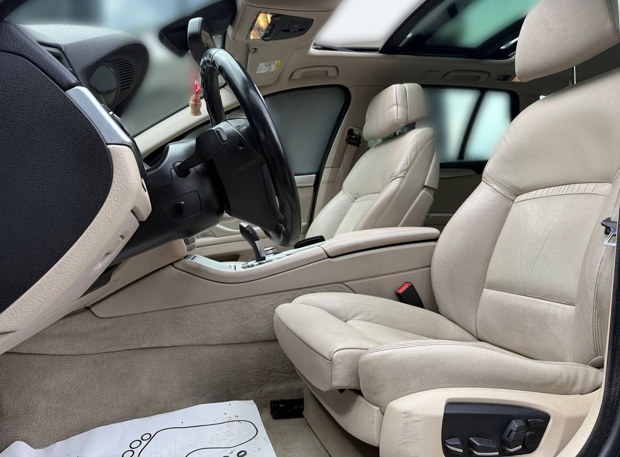 Zunanja slika - BMW Serija 5 - Touring: 525d xDrive BI-XENON ACC NAVI PDC PANO KAM TOP. - 14