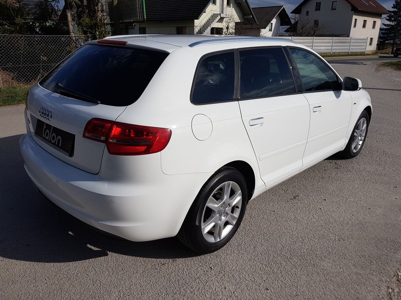 Zunanja slika - Audi A3 - 1,6 TDI AUT. - 8