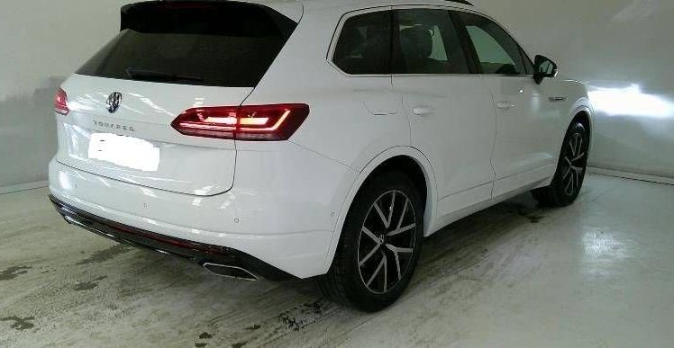 Zunanja slika - VW Touareg - 3.0 V6 TDI R-LINE MATRIX VIRTUAL ZRAČNO PANORAMA - 4