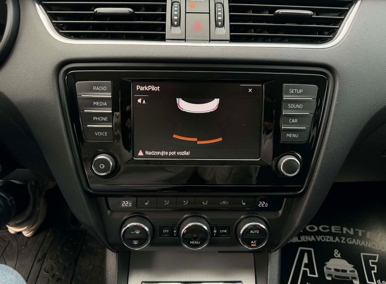 Zunanja slika - Škoda Octavia - 1.6 TDI-RS-185.000km-LIZING ZA TUJCE-ODLIČEN... - 10