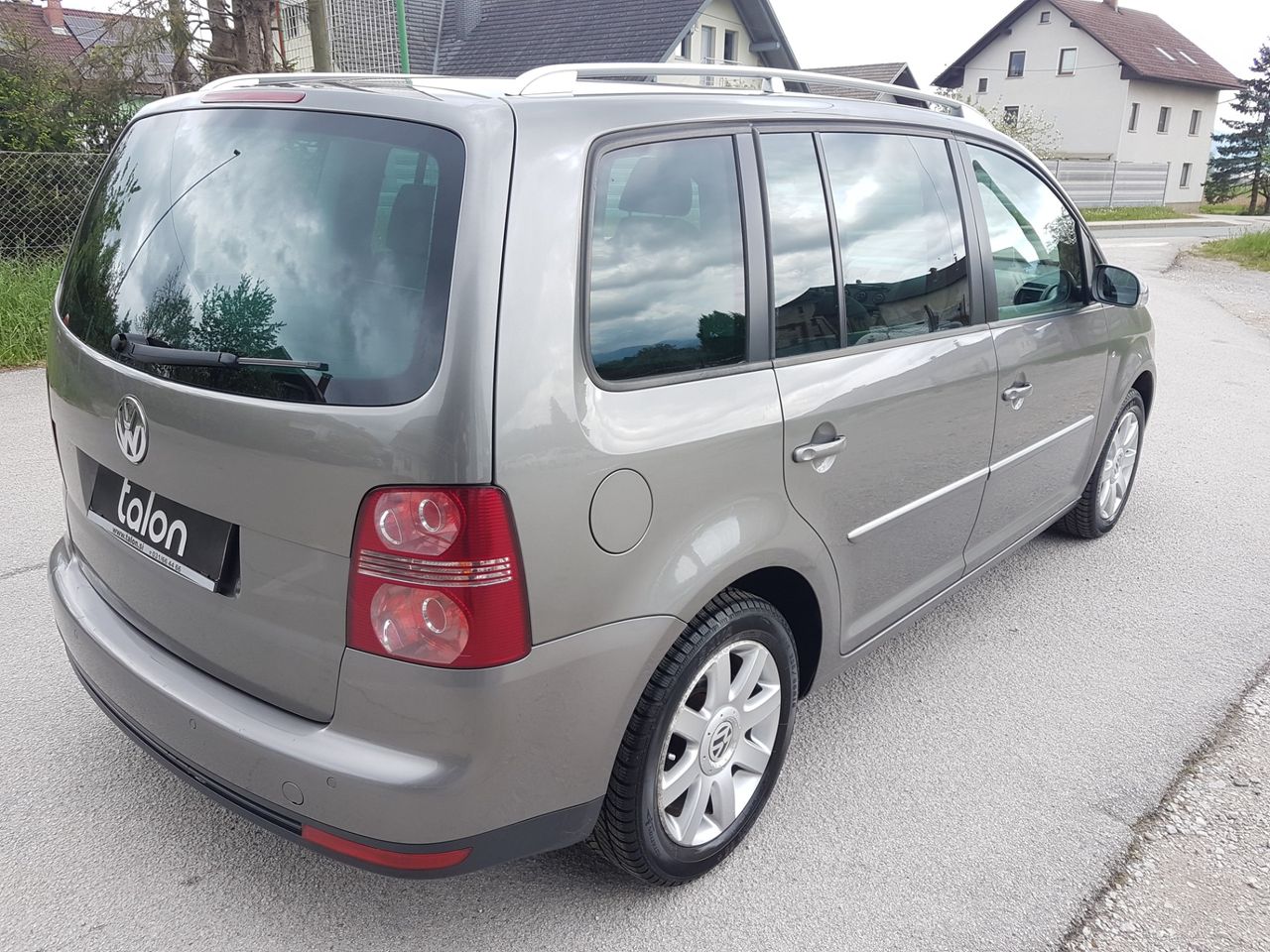 Zunanja slika - VW Touran - 1,9 TDI Highline - 8