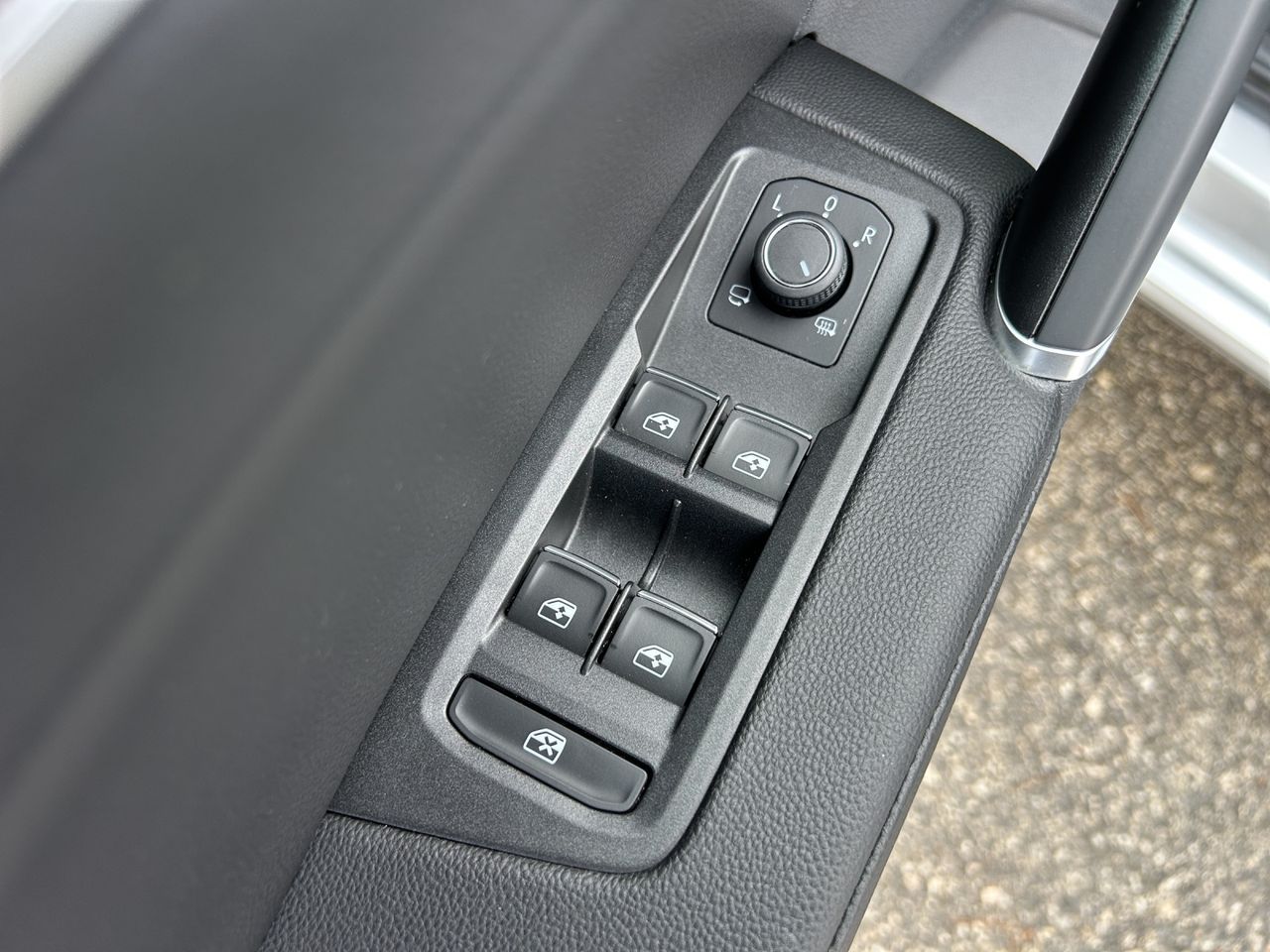 Zunanja slika - VW Touran - 2,0 TDI BMT Family DSG - 16