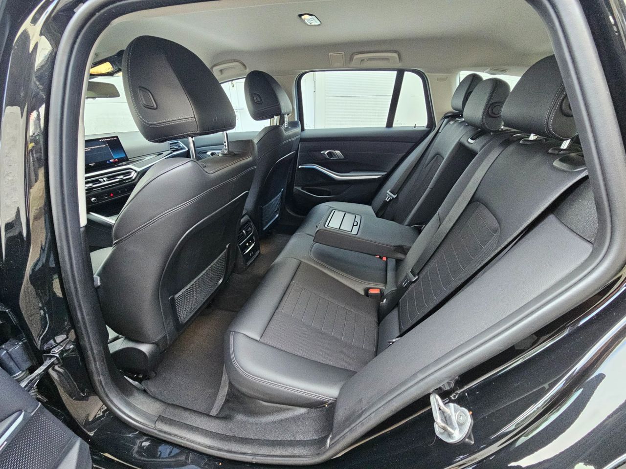 Zunanja slika - BMW Serija 3 - 318i Touring Avt.G21N - 8