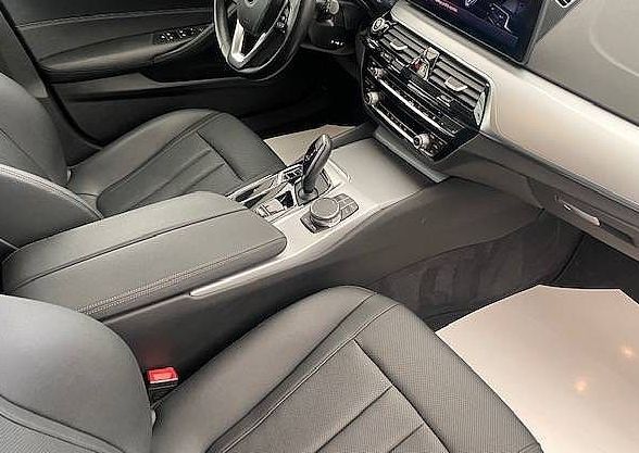 Zunanja slika - BMW Serija 5 - Touring: 530dxDrive Hybrid.-NAVI FULL LED +KAM-NAVI-JAMS - 10