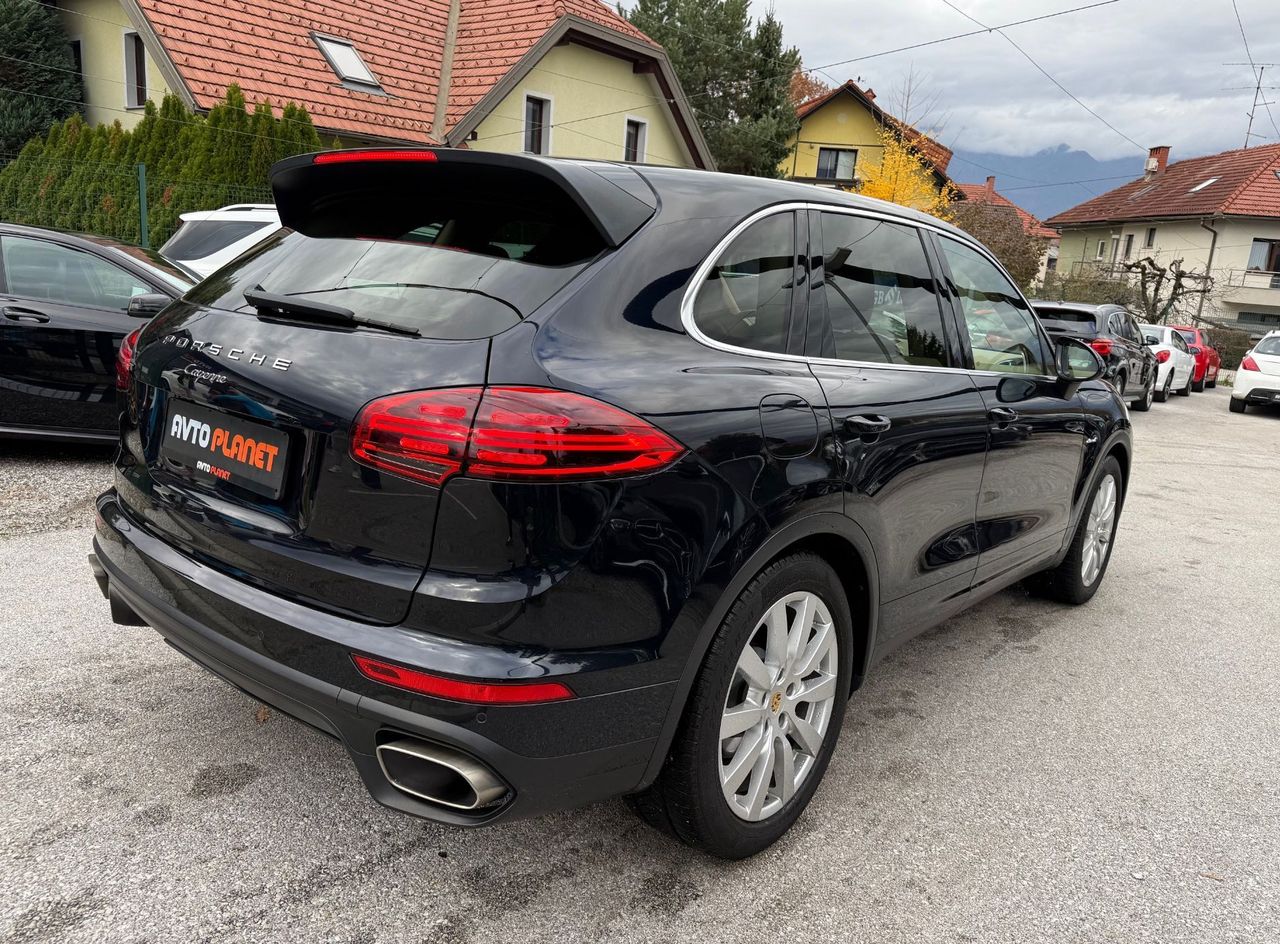 Zunanja slika - Porsche Cayenne - DIESEL 3.0 V6 SLO.VOZILO 1.LASTNICA LED ŠIBEDAH - 7