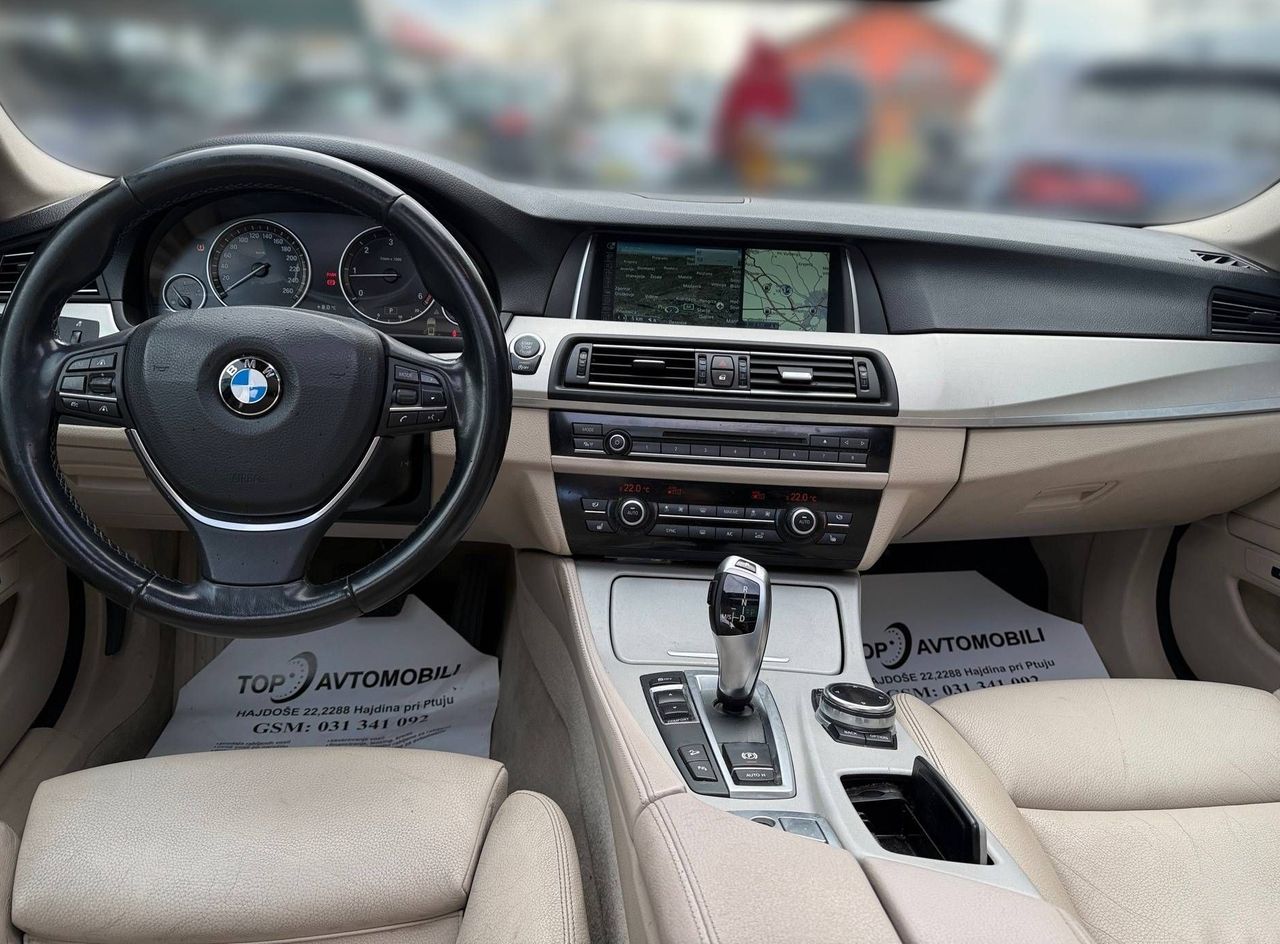 Zunanja slika - BMW Serija 5 - Touring: 525d xDrive BI-XENON ACC NAVI PDC PANO KAM TOP. - 20